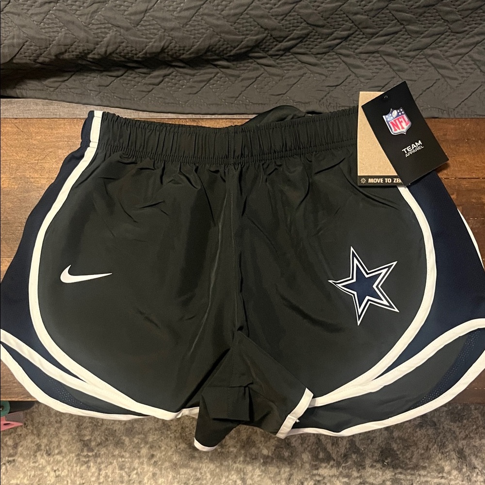NWT Nike Dallas Cowboys Shorts